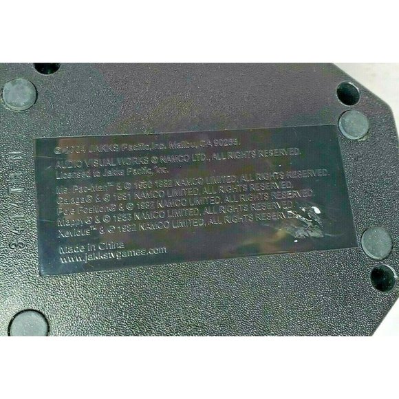 Ms. Pac-Man 5 in 1 Plug and Play 2004 Jakks Pacific TV Namco Game - Picture 6 of 12